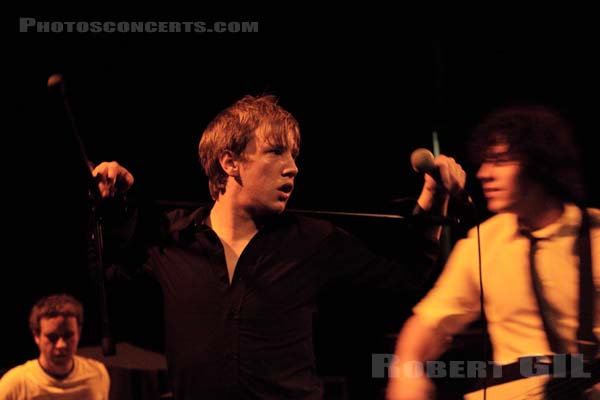 THE REVELLIONS - 2009-03-26 - PARIS - Trabendo - 